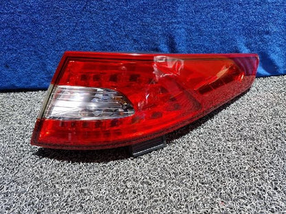 2011 KIA Optima K5 Rear,Right LED TailLight 92402 2T100