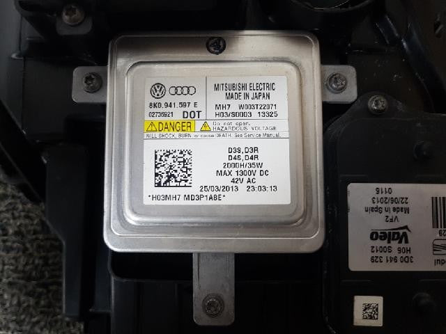 2013 Volkswagen Golf TDI Left Xenon Headlight
