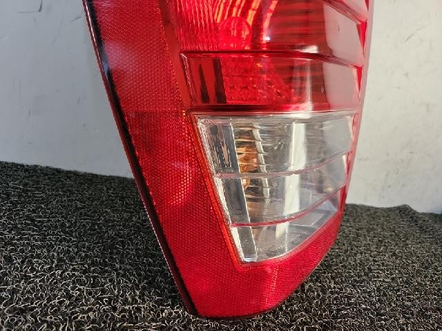 2011 KIA Cedona R Grand GX Rear,Left TailLight 92401 4J000