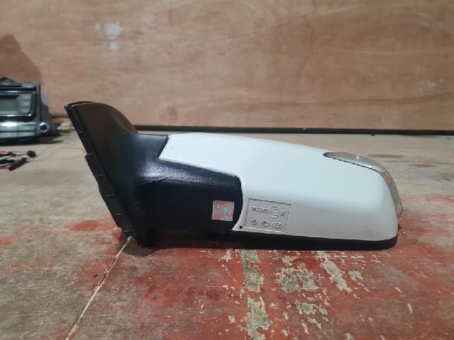 2012 KIA Cedona Grand Carnival R Left White Side Mirror 87610-4D971