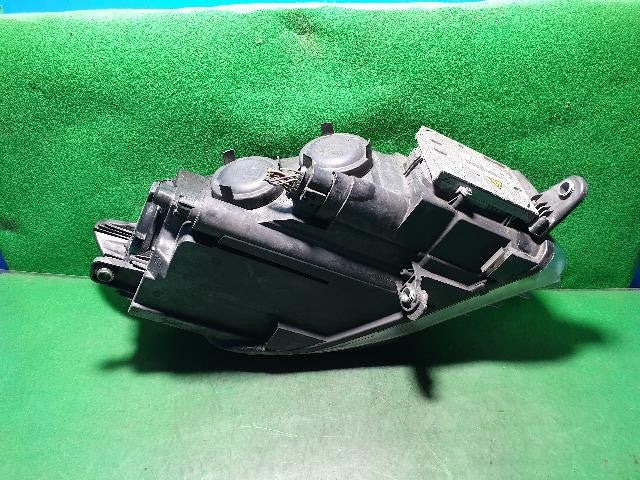 2010 Volkswagen CC Left Xenon Headlight 3C8941753C
