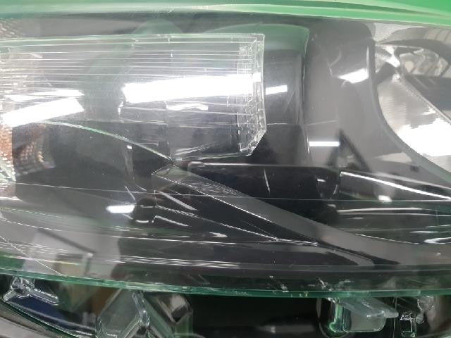 2015 Renault Captur QM3 Right Headlight