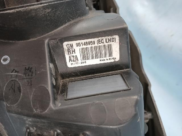 2014 Chevrolet Trax Right Headlight