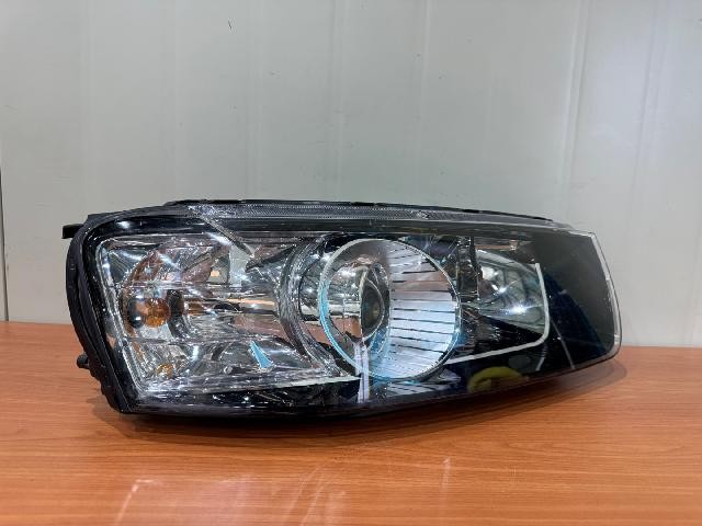 2013 Chevrolet Captiva Right Headlight