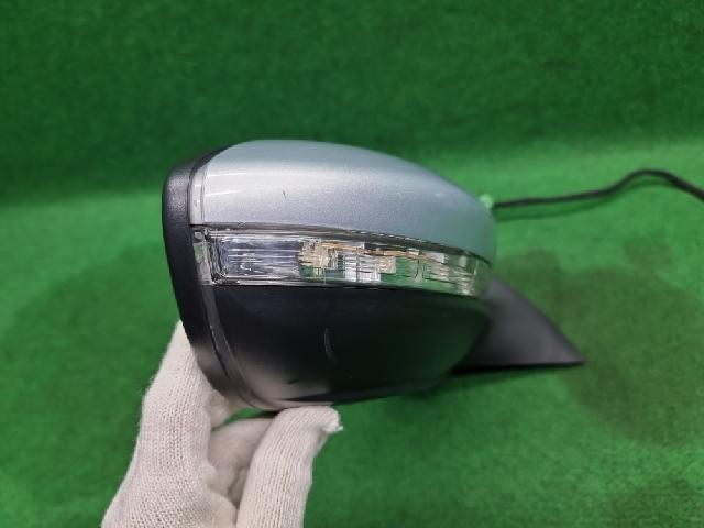 2014 Volkswagen TDI BlueMotion Right Side Mirror