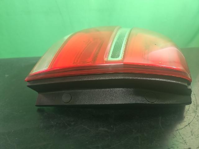 2016 Chevrolet Captiva Rear,Left TailLight