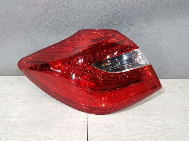 2012 Hyundai Genesis Prada Rear,Left LED TailLight 924013M200