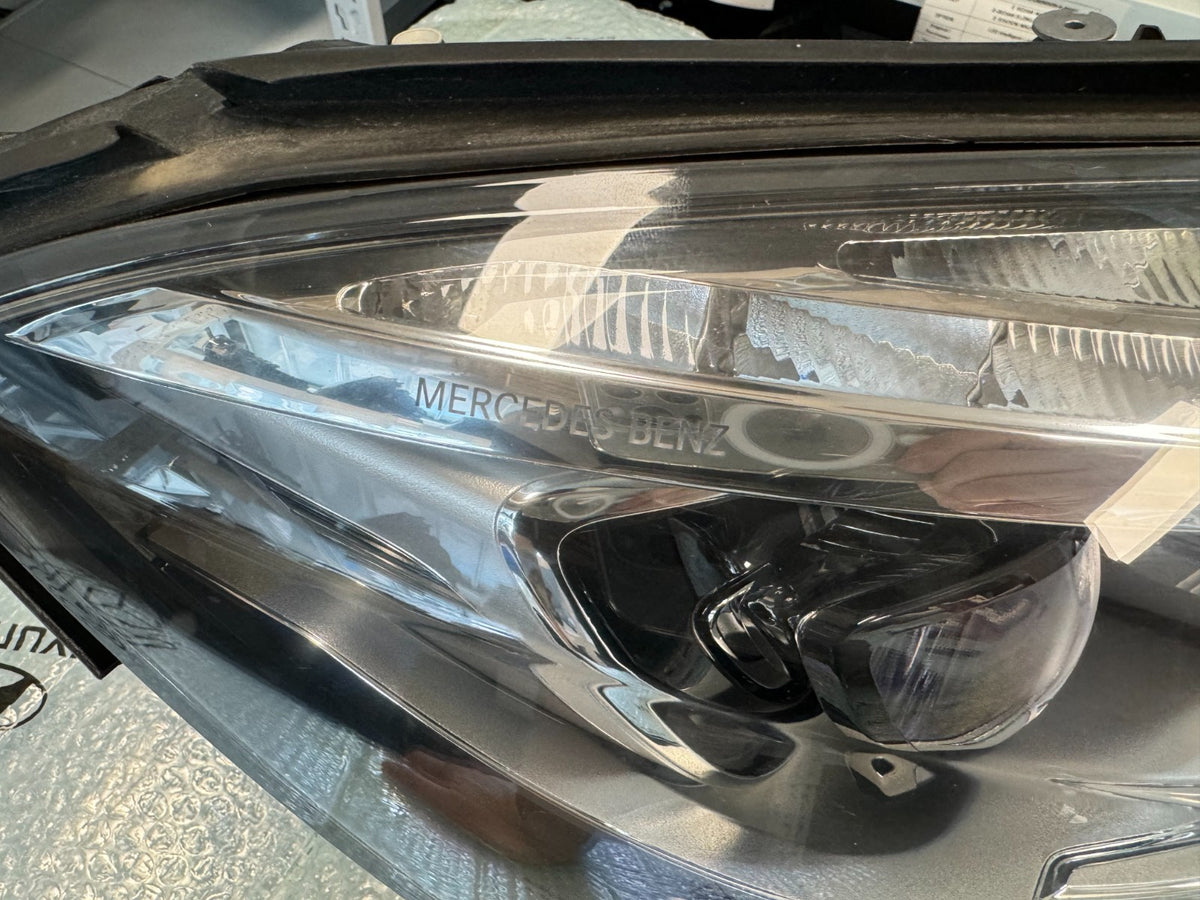 Mercedes-Benz S-class W222 2013-2017 RIGHT Headlight Used OEM A2229061804