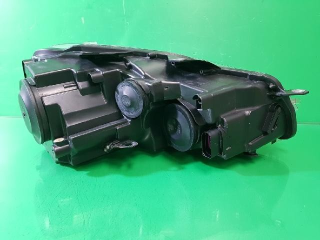 2010 Volkswagen Golf TDI Left Headlight 5K1941005Q