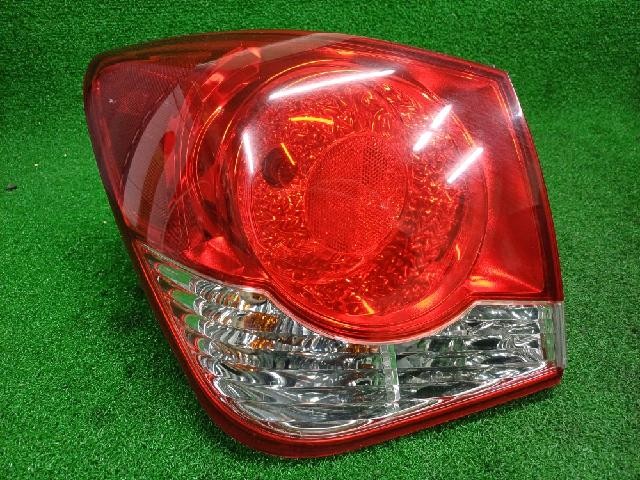 2011 Chevrolet Cruze 2 LTZ Rear,Left TailLight