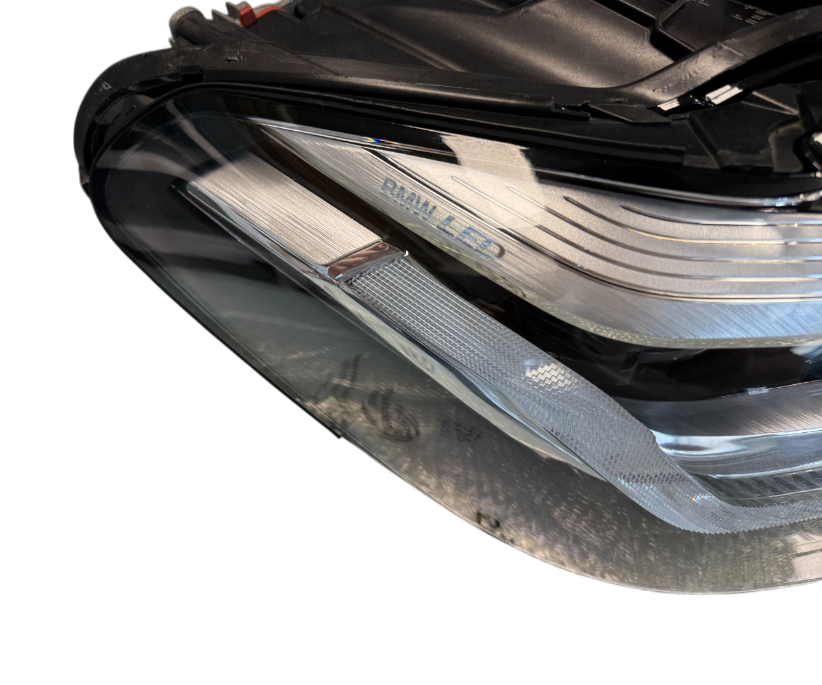 BMW 5 Series G30, G31, F90 LCI Adaptive LED Headlight RIGHT USED GENUINE 9479262
