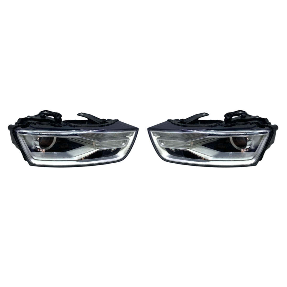 Audi Q3  8U 1st generation FL LED PAIR USED GENUINE 8U0941005C 8U0941006C