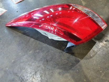 2015 Hyundai Tuscon Tucson ix LMX20 Rear,Right TailLight 92402 2S000
