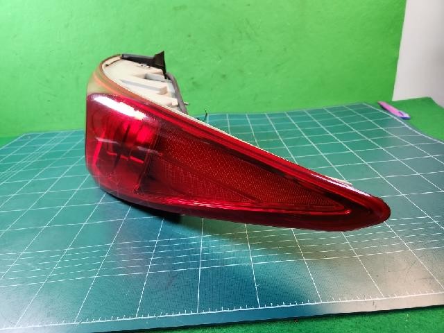 2016 Hyundai YF Sonata Premier Rear,Right TailLight 92402 3S010