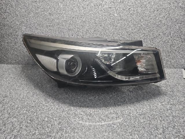 2015 KIA Cedona all new Carnival Right Headlight 92102A9000