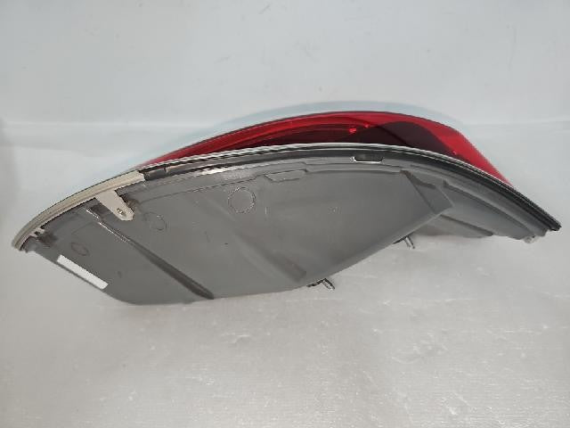 2018 KIA K900 The K9 Rear,Left LED TailLight 92401 J6