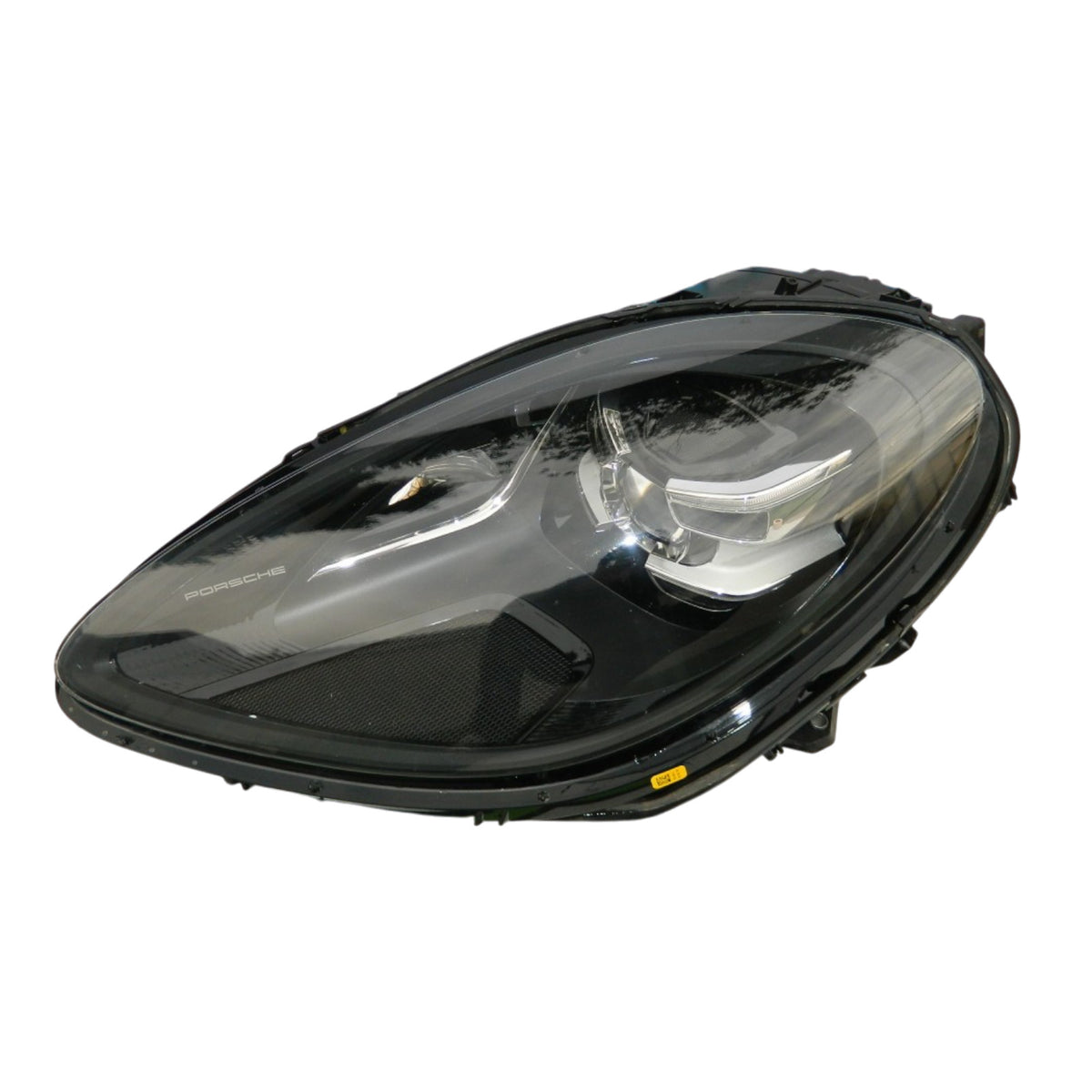 2014-2018 Porsche Macan 95B Left Genuine Headlight Used LED PDLS 95B941009T
