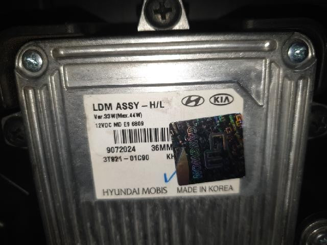 2016 KIA K900 The New K9 Left LED Headlight 92101-3T500