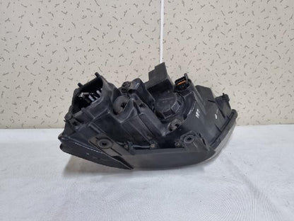 2014 KIA Mojave Right Xenon Headlight 921022J
