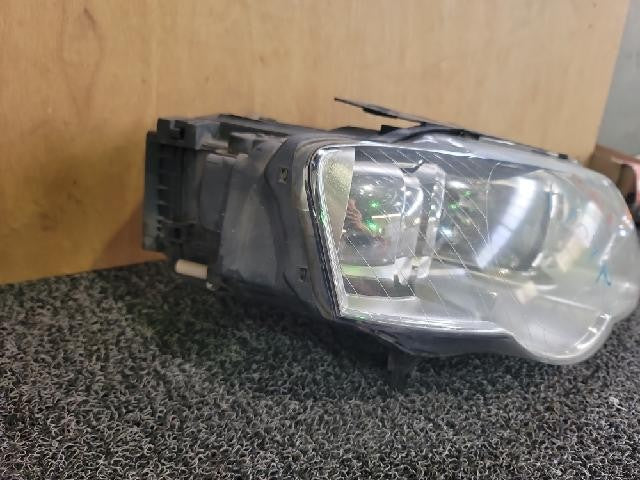 2011 Volkswagen NEW PASSAT Right Xenon Headlight