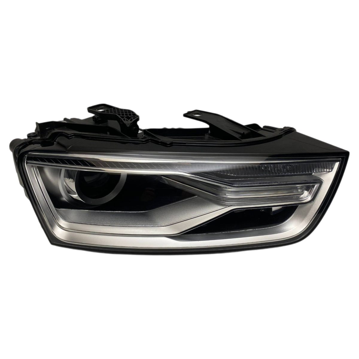 Audi Q3 8U FL Xenon PAIR USED GENUINE 8U0941043C 8U0941044C