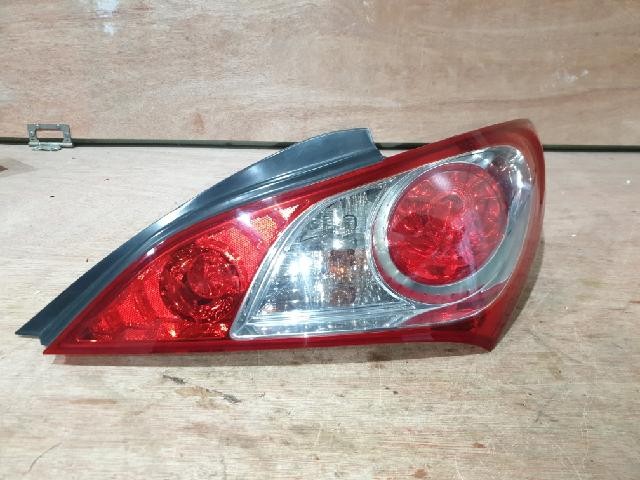 2012 Hyundai The New Genesis Coupe Rear,Right Halogen TailLight 92402-2M000