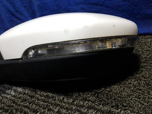 2013 Volkswagen TDI BlueMotion Left White Side Mirror
