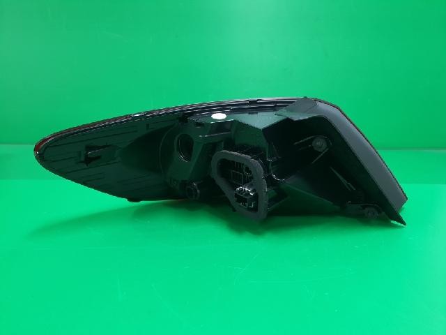 2013 Volkswagen BlueMotion Rear,Right TailLight 3C8945208