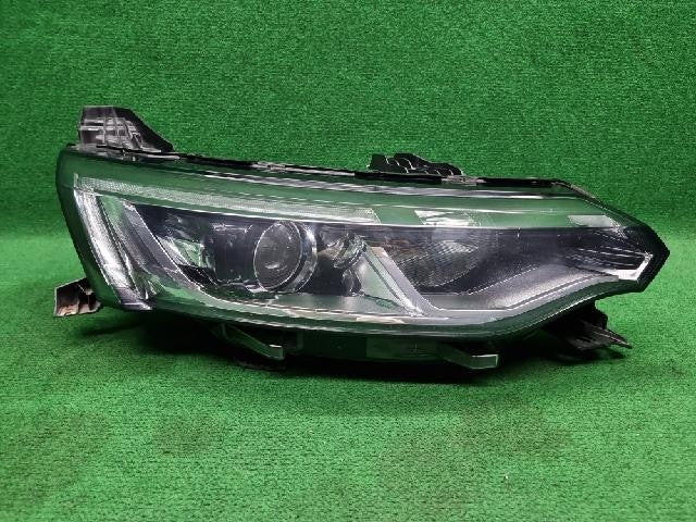2017 Renault Talisman SM6 Right Headlight 260105427R