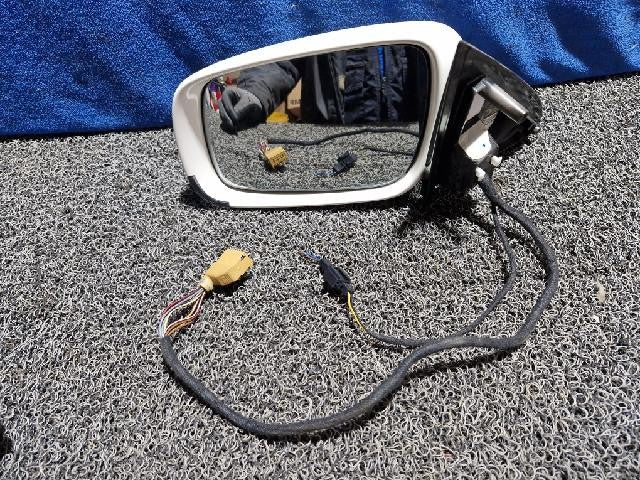 2011 Volkswagen V6 TDI Left Side Mirror