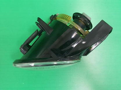 2009 Volkswagen Passat Left Fog Light