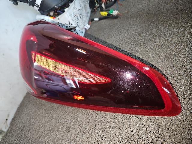 2017 KIA Rondo The New Rear,Right Halogen TailLight
