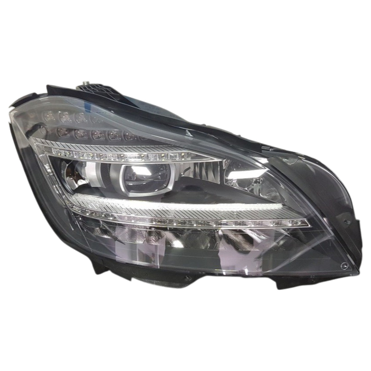 Mercedes-Benz CLS C218, X218 LED PAIR USED GENUINE A2188204761 A2188204861