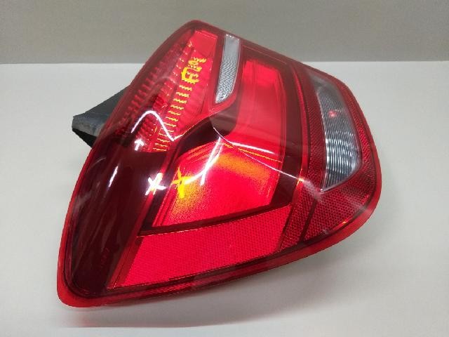 2015 BMW 118d urban 5door Rear,Left TailLight
