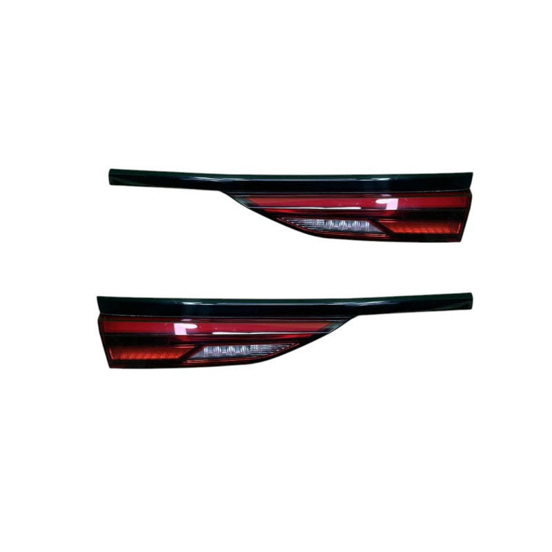BMW 2 Series F44 Gran coupe Rear light in trunk lid PAIR GENUINE 7465469 7465470