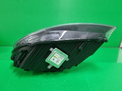 2015 Volvo V40 D2 Right Headlight 31420008