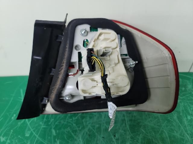 2012 BMW 320 Rear,Left TailLight