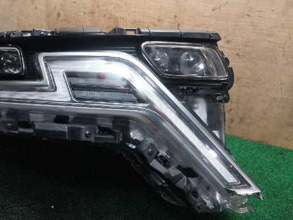 2021 KIA Cedona Carnival 4th Right LED Headlight 92102R0600