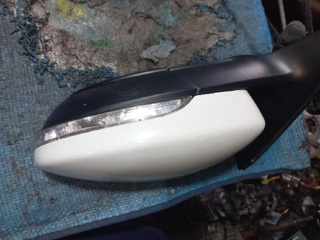 2015 Volkswagen Jetta TDI Left Side Mirror