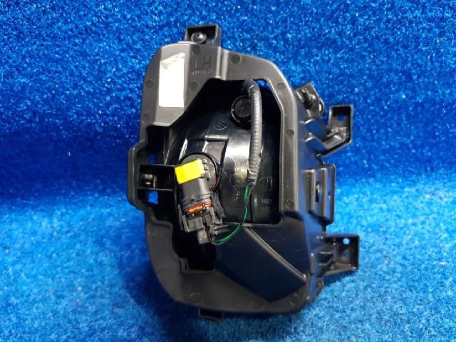 2016 KIA Rondo All New Carens Left Fog Light 92201-A4000