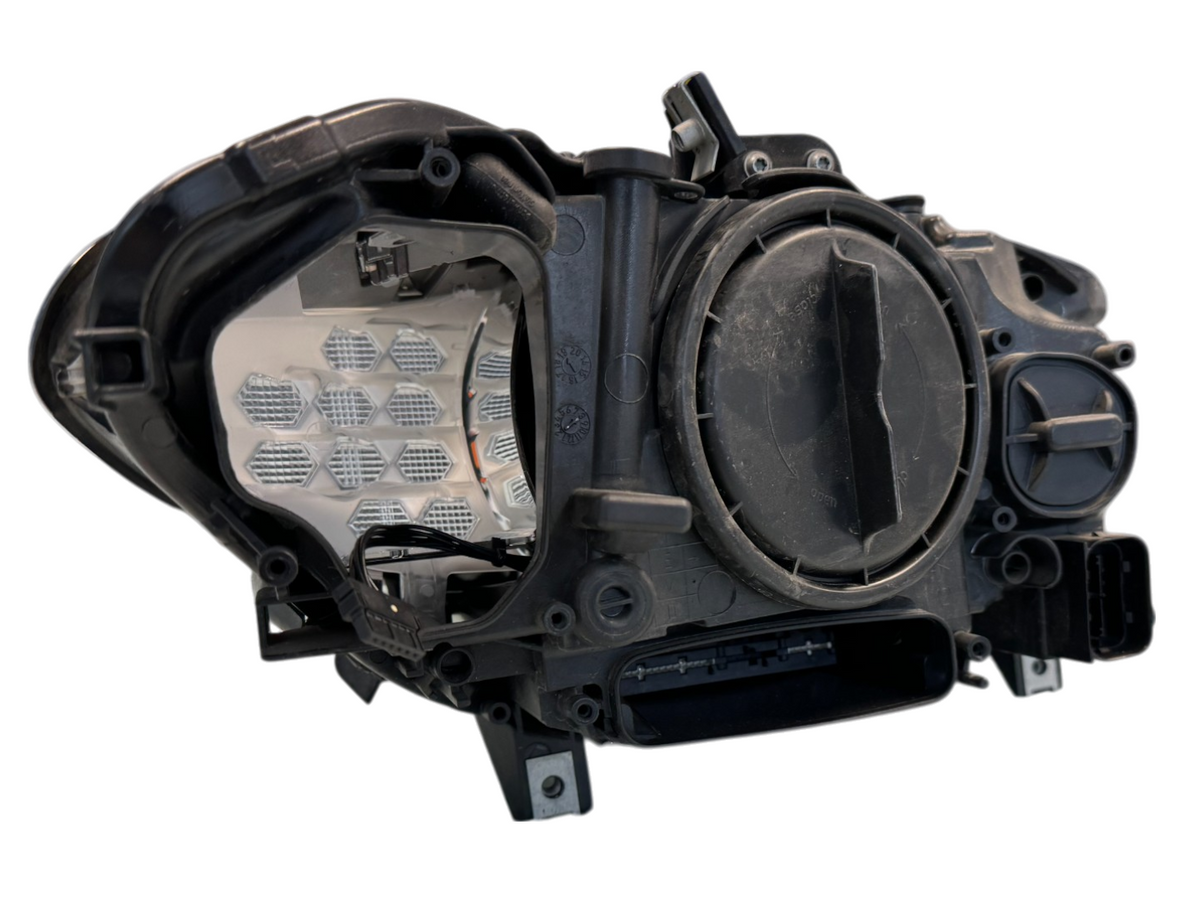 BMW 5 Series F10,F11,F18 Xenon Headlight LEFT USED GENUINE 7271911