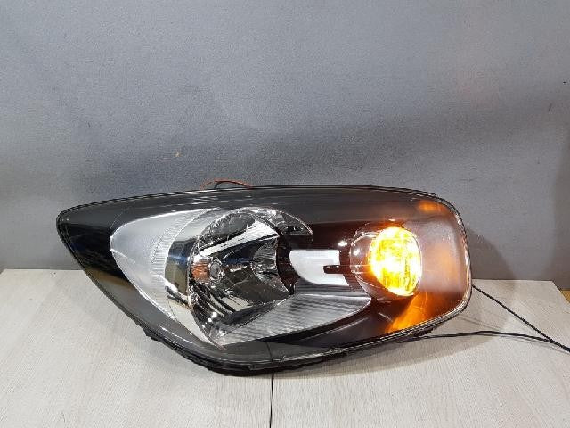 2016 KIA Picanto all new Morning Right Halogen Headlight 921021Y001
