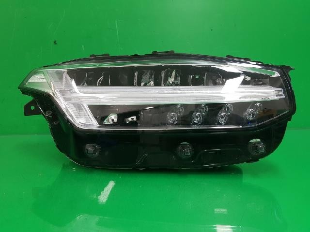 2021 Volvo XC90 Right Headlight 32342483