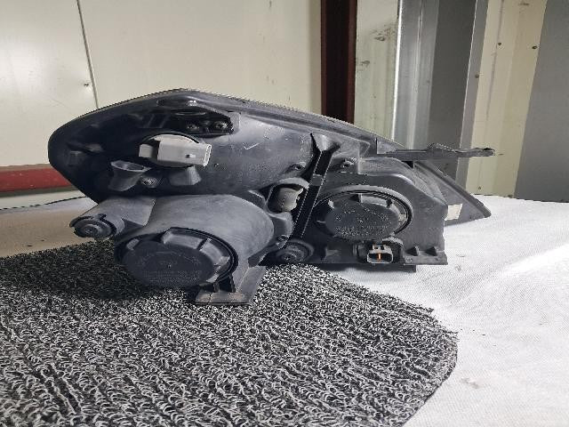 2013 KIA Cedona Grand Carnival R Left Headlight 924014D0
