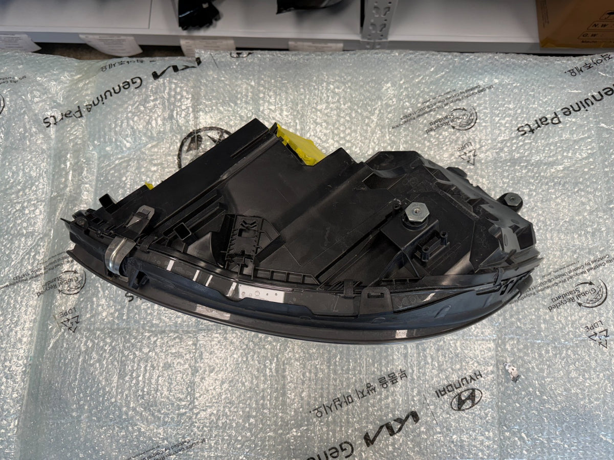 Mercedes-Benz S-class W222 2013-2017 RIGHT Headlight Used OEM A2229061804