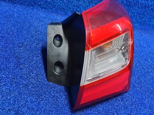 2012 Hyundai Elantra GT i30 GD Rear,Right TailLight 92402 A5100