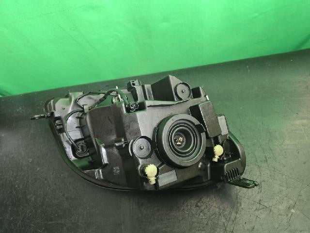 2012 Chevrolet Orlando Right Headlight