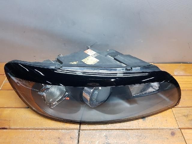 2010 Volvo C30 Right Halogen Headlight