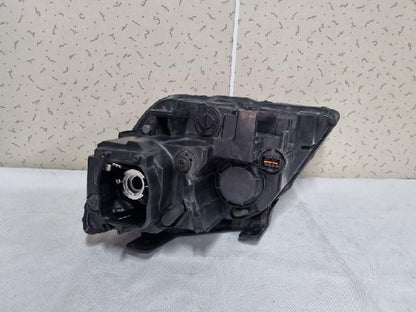2014 KIA Mojave Right Xenon Headlight 921022J