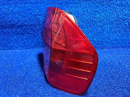 2011 BMW 320d Rear,Right TailLight 7289426